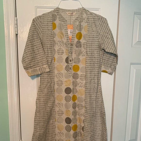 Light Kurta New Size Small - Picture 1 of 7